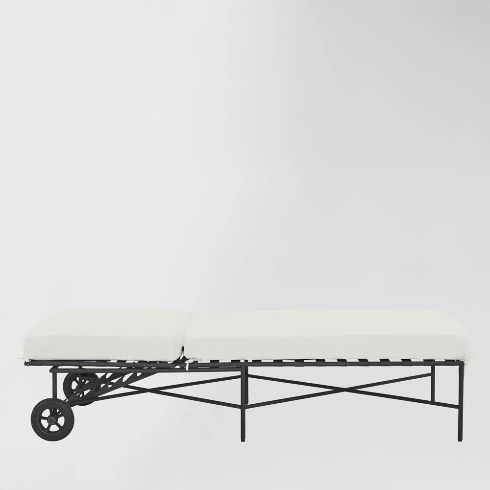 Sheffield Sunlounge Outdoor with White Cushion