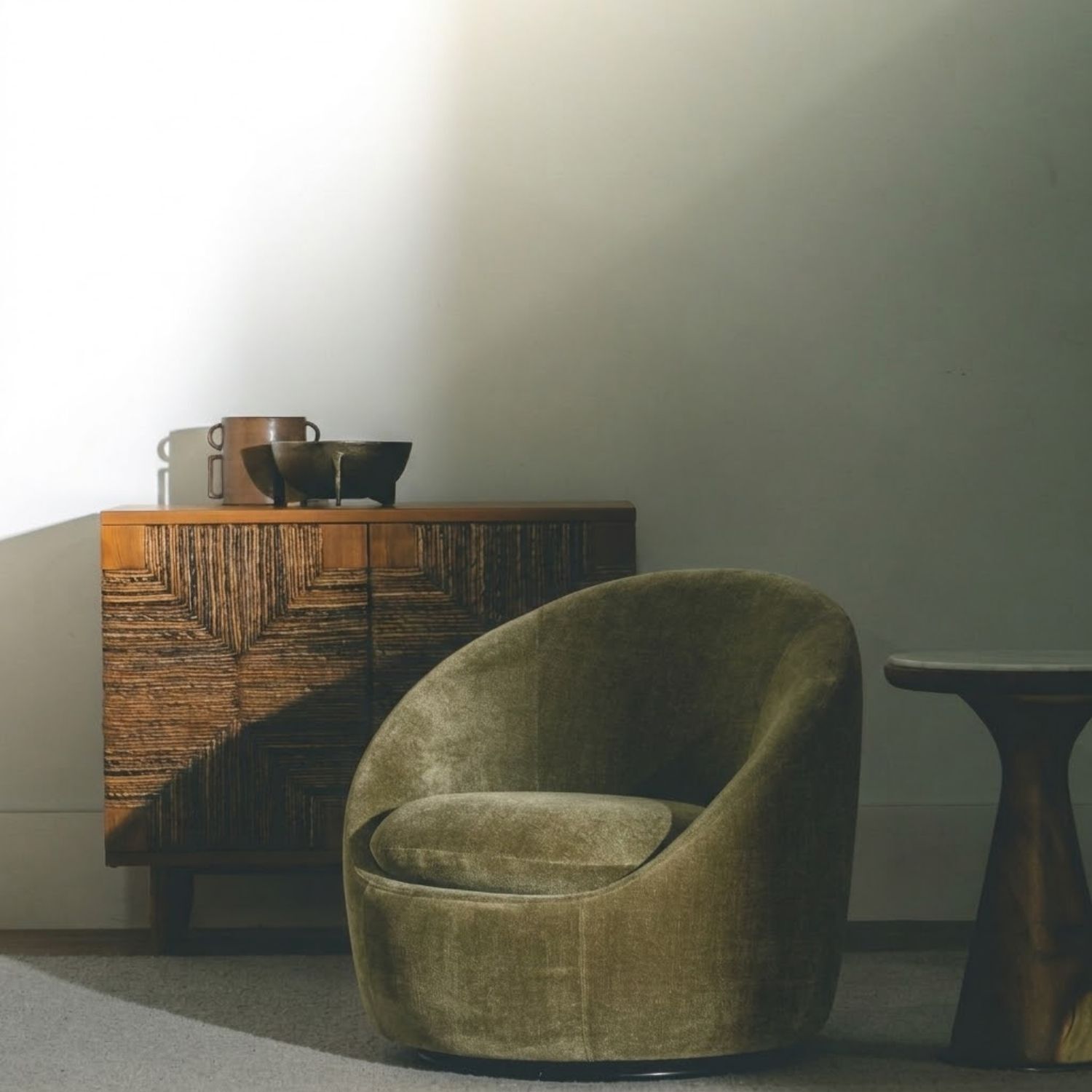 Cleo Swivel Chair