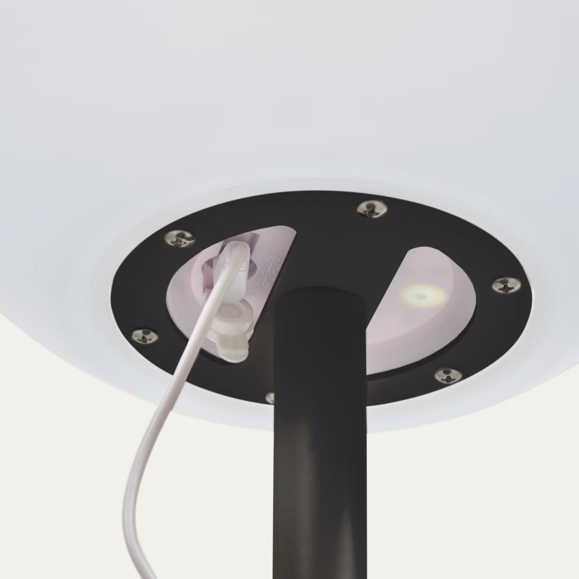 Dinesh Outdoor Rechargeable Table Lamp