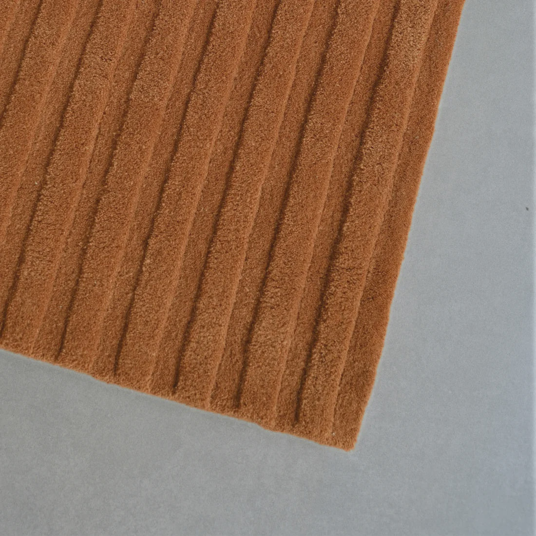 Trace Rug - Currant