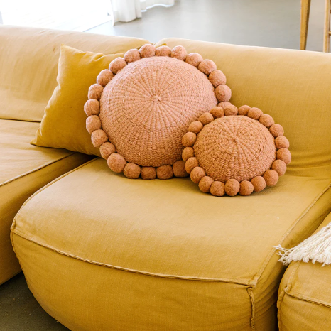 Pacha Cushion Round with Pom Poms - Pink
