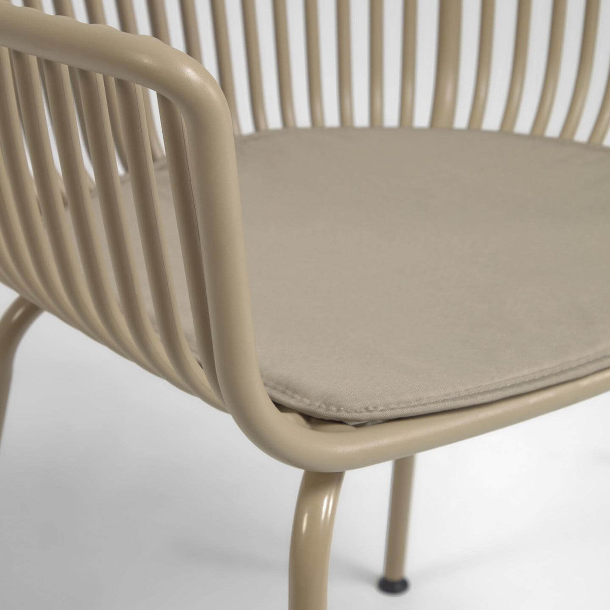 Alfresco chair with a hard wearing polypropylene structure, moulded arms, and powder coated steel legs.