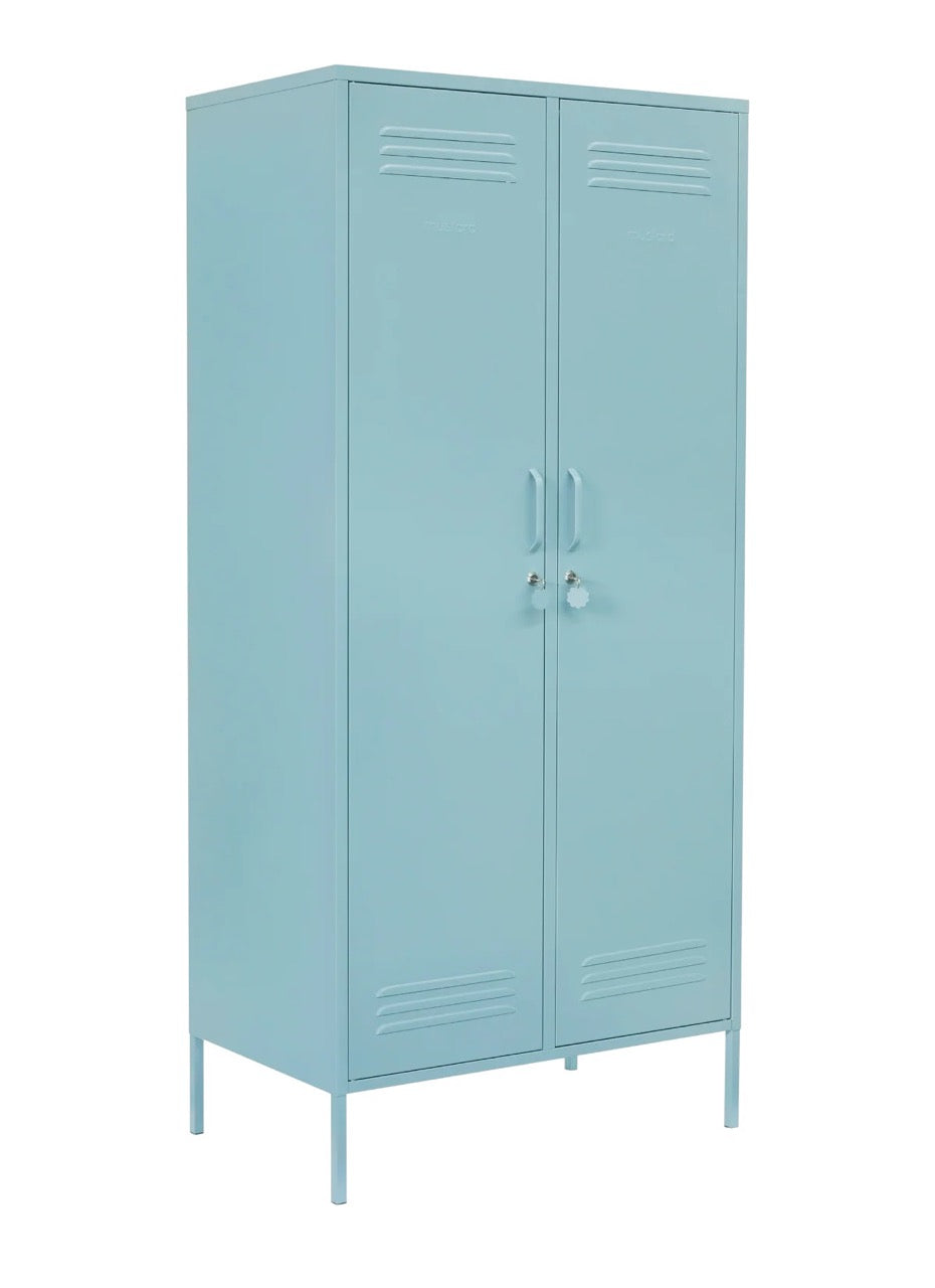 The Twinny Locker