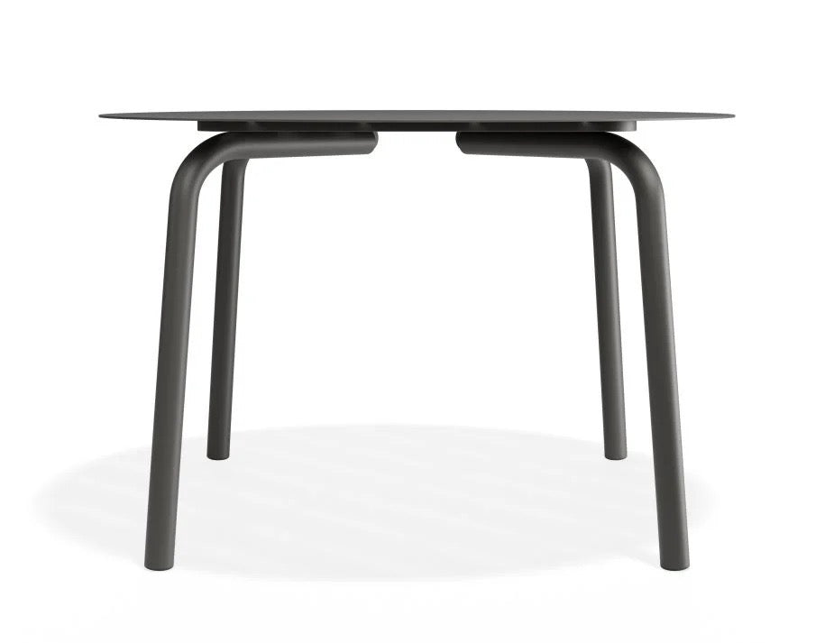 Luma Round Outdoor Dining Table