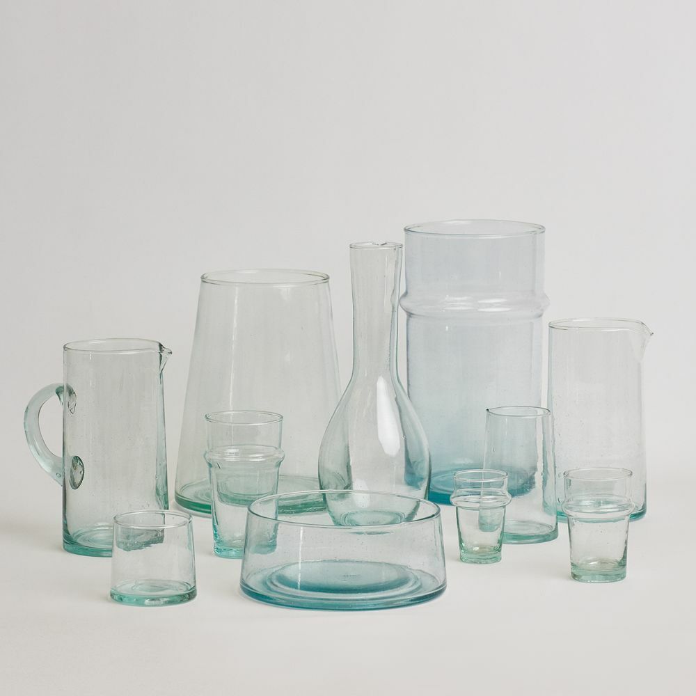 Carafe with handle - clear